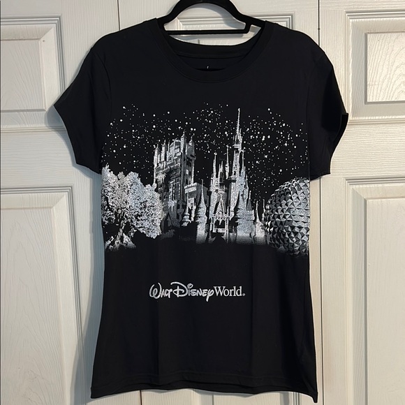 DISNEY PARKS Walt Disney World Black Silver T-Shirt Castle Crewneck Metallic - Picture 1 of 7